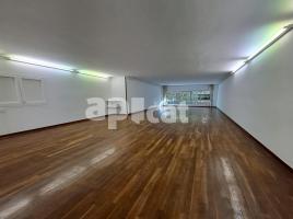 For rent office, 58.00 m², close to bus and metro, Calle de la Corunya