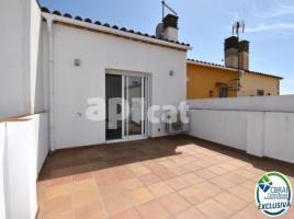 Houses (terraced house), 106.00 m², almost new, Calle del Puigmal, 91