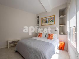 Flat, 145.00 m², close to bus and metro