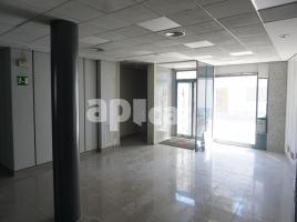 For rent business premises, 121.00 m², Carretera GIRONA, 81