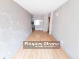 Flat, 47.00 m², almost new