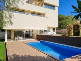 Houses (detached house), 505.00 m², almost new, Avenida CAN GIRONA