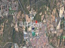 Condo, 2400.00 m², near bus and train, almost new, Ronda Nord, 25