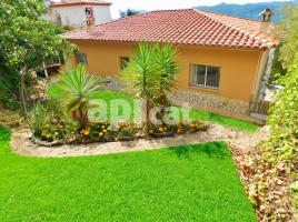 Houses (detached house), 290.00 m², almost new