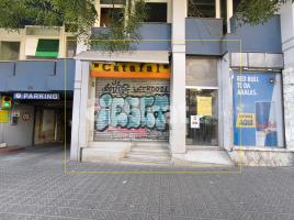 For rent business premises, 97.00 m², close to bus and metro, Plaza de Lesseps, 33