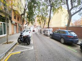 For rent parking, 15.00 m², almost new, Calle de Petrarca