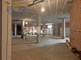 Business premises, 545.00 m², Avenida Brañas, 60