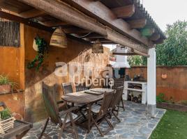 Houses (terraced house), 220 m², almost new, Zona