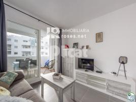 Apartament, 68 m², fast neu, Zona