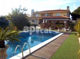 Houses (detached house), 633.00 m², near bus and train, almost new,  (Vilafortuny) 
