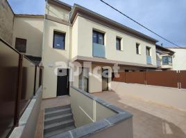 Houses (terraced house), 180.00 m², new, Carretera Sant Joan