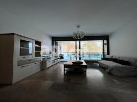 Apartament, 77.00 m², seminou