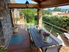 Houses (terraced house), 481 m², almost new, Zona