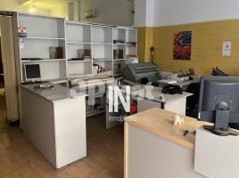 For rent business premises, 180.00 m², Calle Torres de Sanui