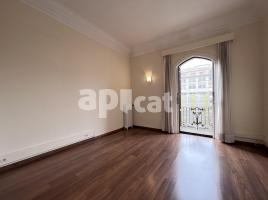 For rent office, 370.00 m², close to bus and metro, Paseo de Gràcia, 12