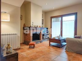 Houses (terraced house), 146.00 m², almost new, Calle dels Avets, 13