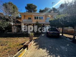 Houses (villa / tower), 185.00 m², almost new