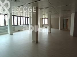 For rent office, 200.00 m²
