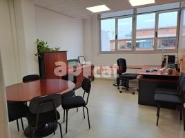 For rent office, 328.00 m², POBLENOU