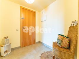 New home - Flat in, 104.00 m², near bus and train, new
