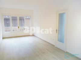Flat, 71.00 m², close to bus and metro, Calle de Cabestany, 31