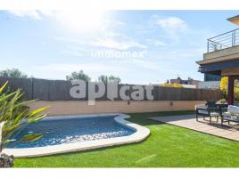 Houses (terraced house), 290 m², almost new, Zona
