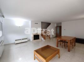 Houses (terraced house), 230.00 m², almost new, Calle Alexandre Tintoré