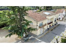 Detached house, 280.00 m², almost new
