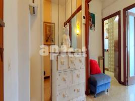 Flat, 106.00 m², close to bus and metro, Can Baró