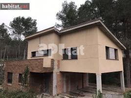 Houses (country house), 270.00 m², near bus and train