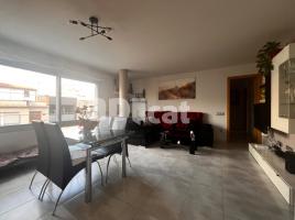Flat, 85.00 m², near bus and train, almost new, Llevant