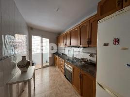 Flat, 110.00 m², near bus and train, almost new,  (Xuriguer) 