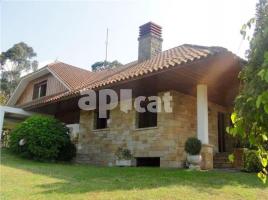 Houses (country house), 890.00 m², near bus and train