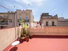 Flat, 77.00 m², close to bus and metro