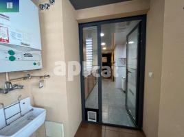 Flat, 97.00 m², near bus and train, almost new, Ctra. Vic - Remei