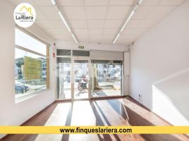 For rent business premises, 80.00 m², Centre