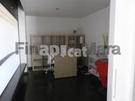 For rent office, 200.00 m², muntanyeta