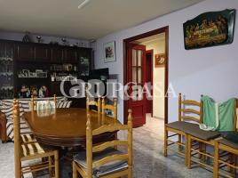 Houses (detached house), 1442.00 m², near bus and train, almost new