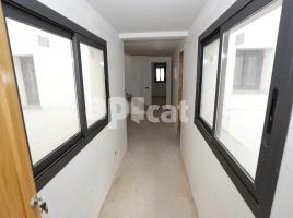 New home - Flat in, 170.00 m², near bus and train, new