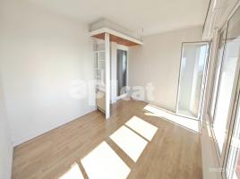 For rent flat, 107.00 m², near bus and train