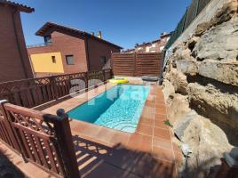 Houses (terraced house), 239 m², almost new, CADI, 41