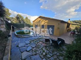 Houses (detached house), 242 m², almost new, Zona