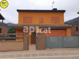 Houses (detached house), 180.00 m², near bus and train, almost new, Colonia Oller