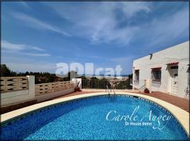 Casa (chalet / torre), 281.00 m²