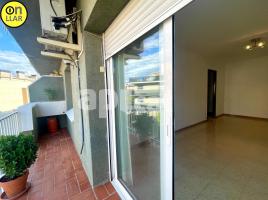 Квартиры, 82.00 m², pядом автобусный и железнодорожный, Montserrat - Zona Passeig - Can Illa