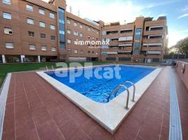 Flat, 111 m², almost new, Zona