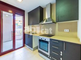 Flat, 78.00 m², near bus and train, almost new, Calle Sant Joan Baptista, 40