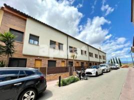 Houses (terraced house), 174.00 m², almost new