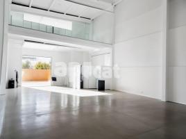 For rent industrial, 426.00 m², Santa Oliva