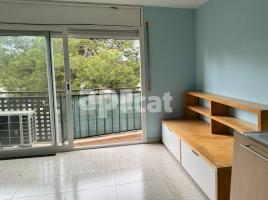 Flat, 80.00 m², near bus and train